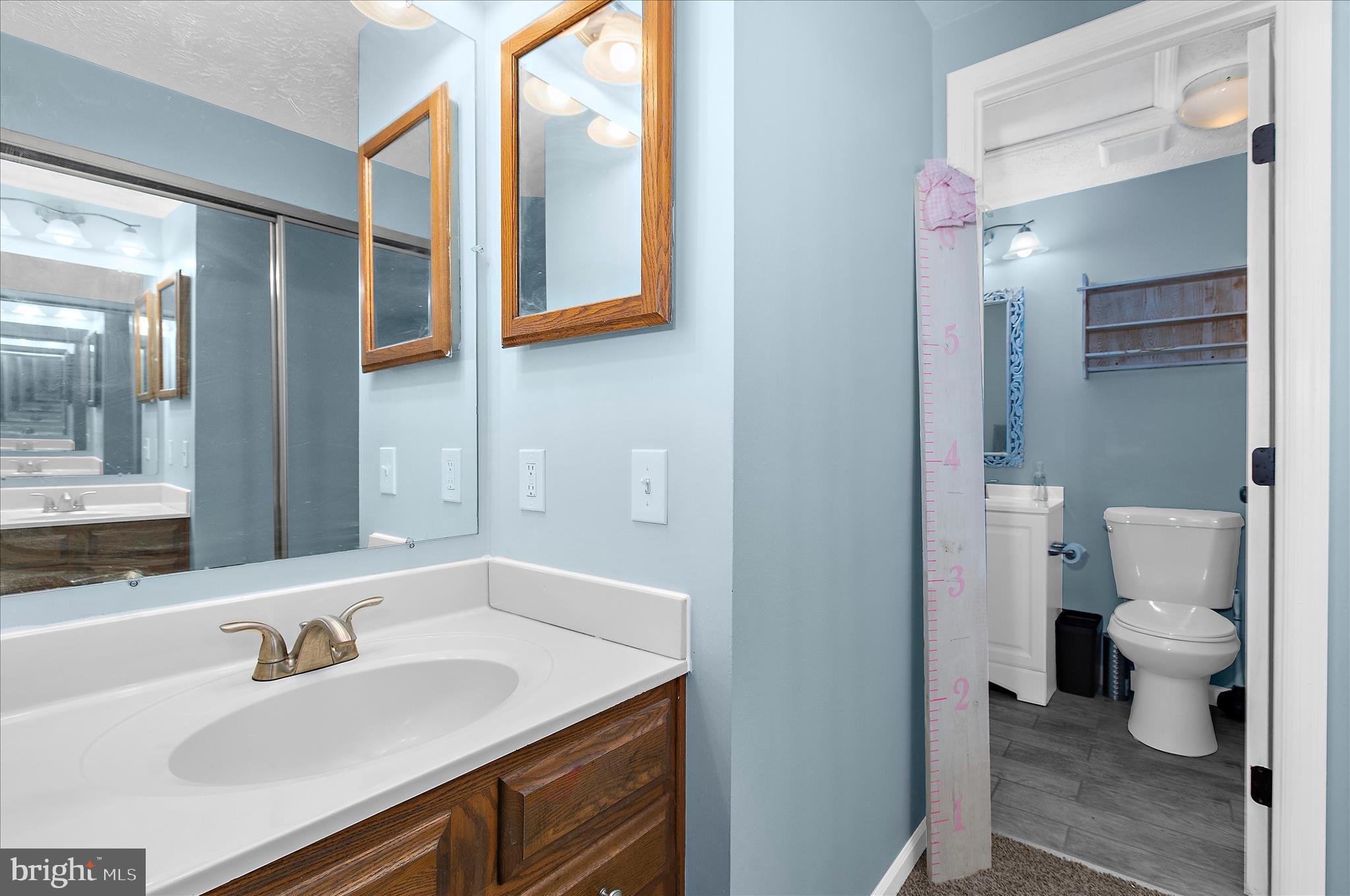 WOODBRIDGE CENTER - Residential