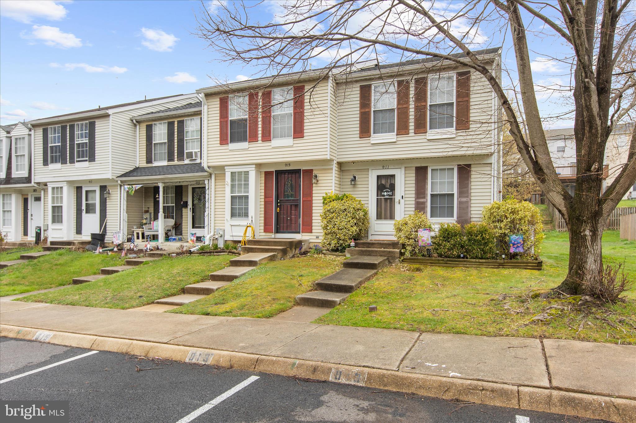 WOODBRIDGE CENTER - Residential