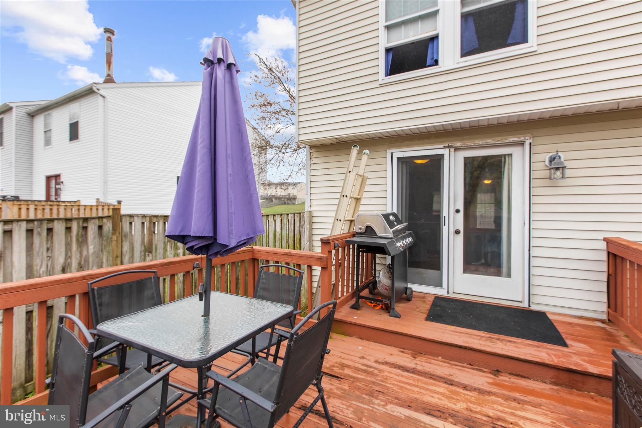 WOODBRIDGE CENTER - Residential