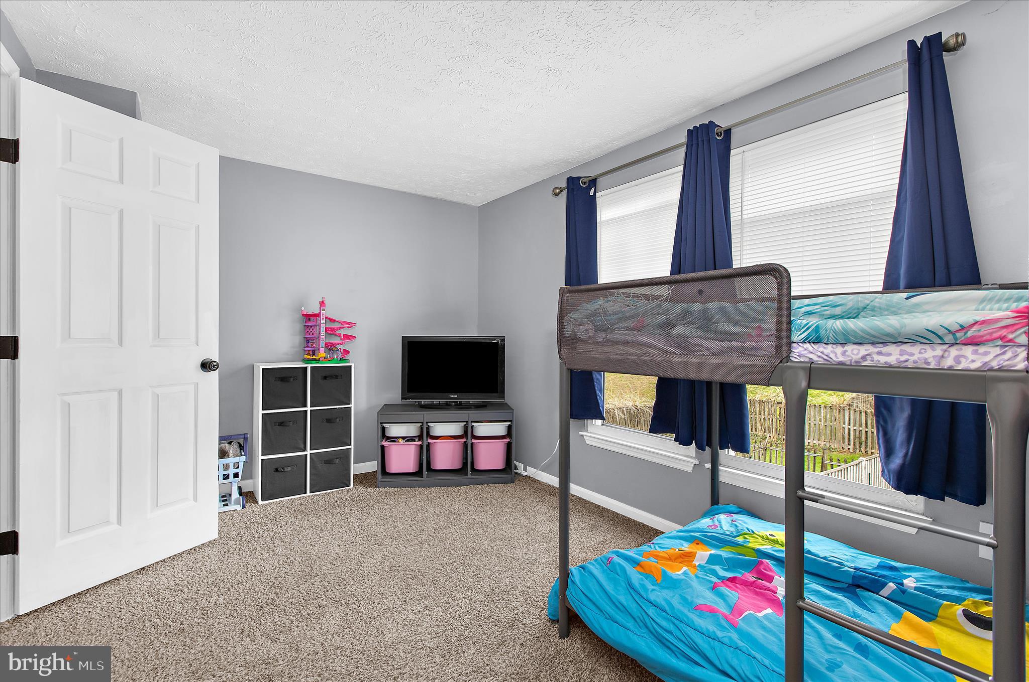 WOODBRIDGE CENTER - Residential