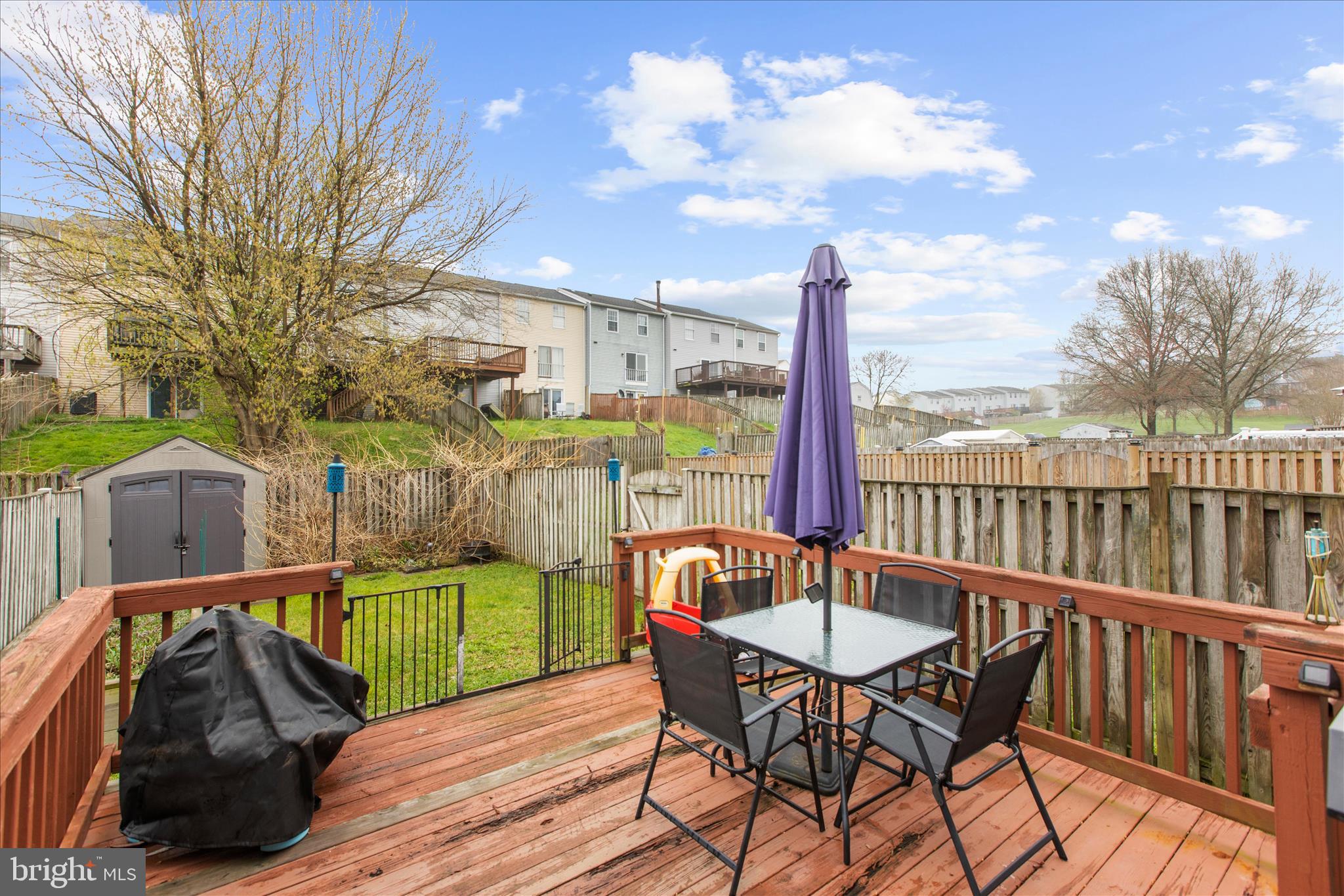 WOODBRIDGE CENTER - Residential