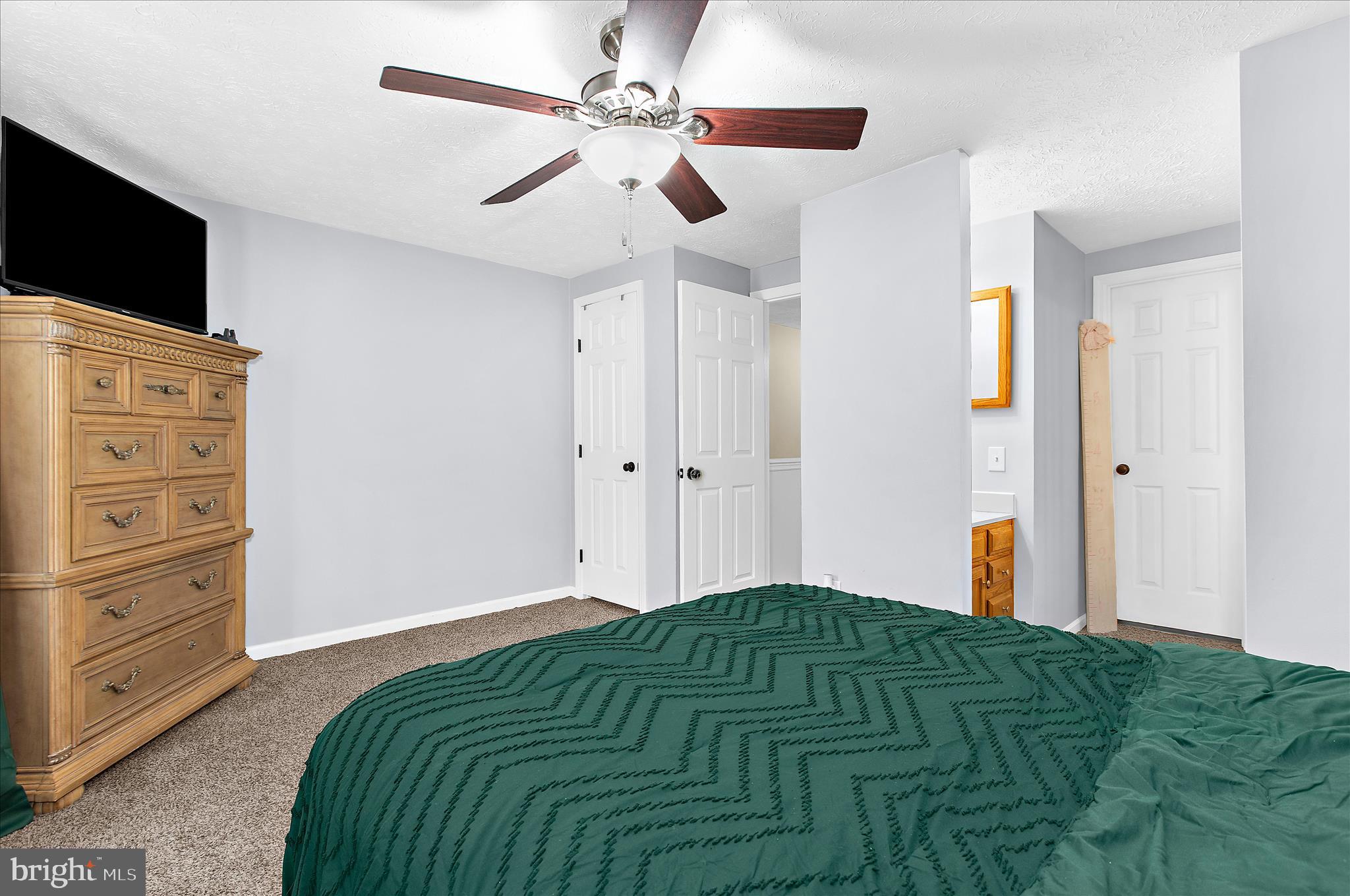 WOODBRIDGE CENTER - Residential