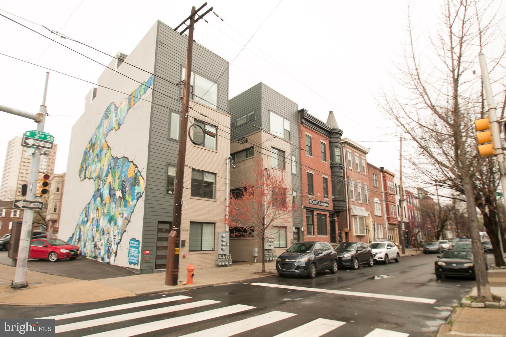 QUEEN VILLAGE - Residential