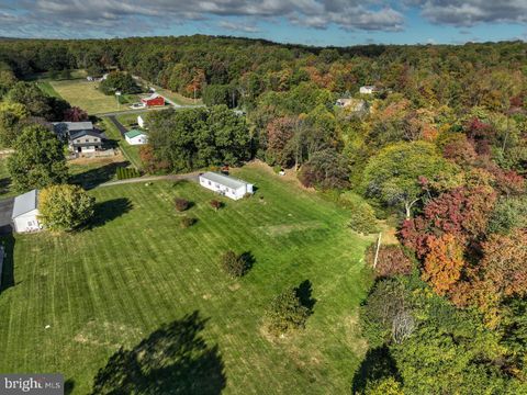 Photo of 931 Mount Zion Road, NARVON, PA 17555 (MLS # PALA2060378)