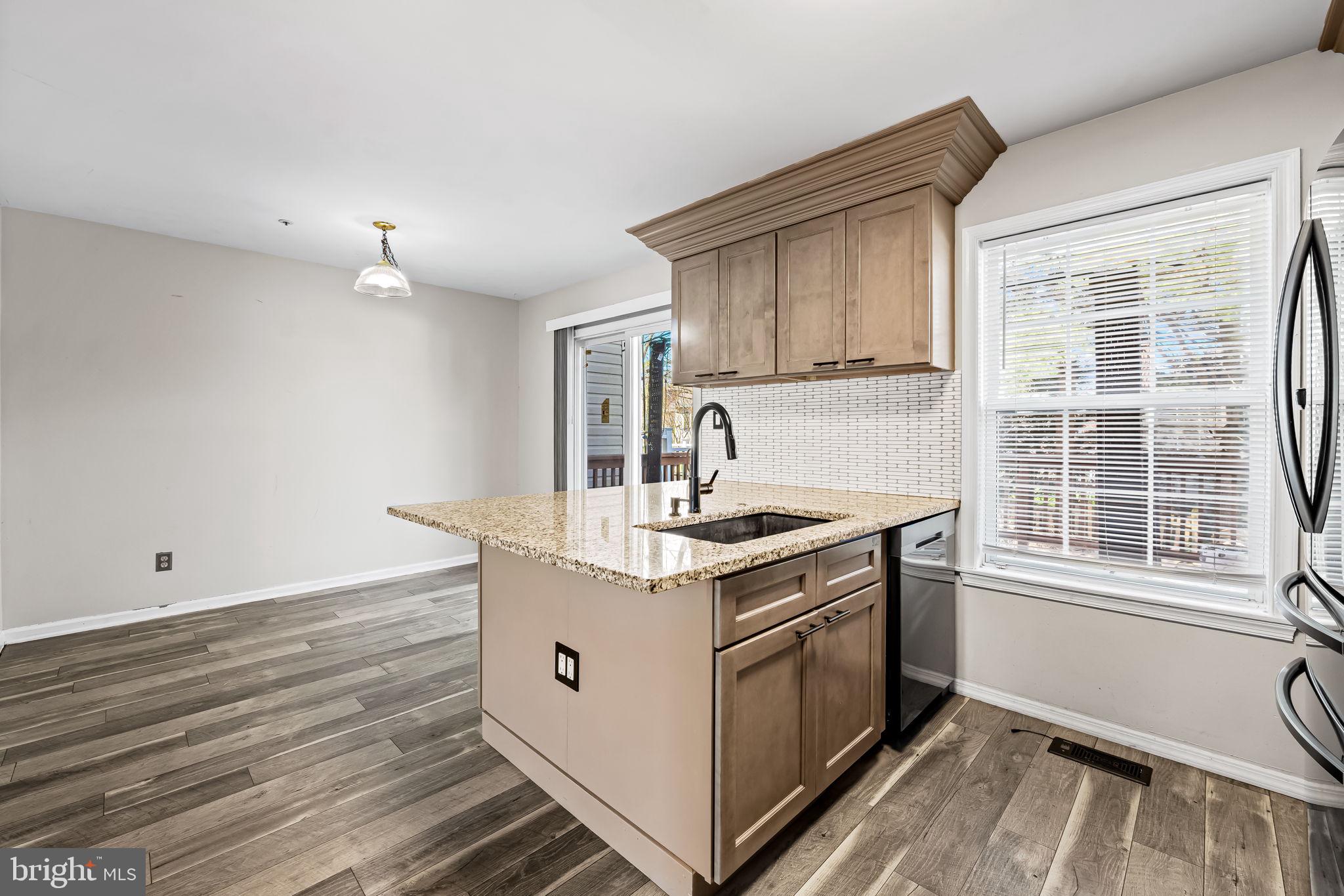 BELLE MANOR - Residential