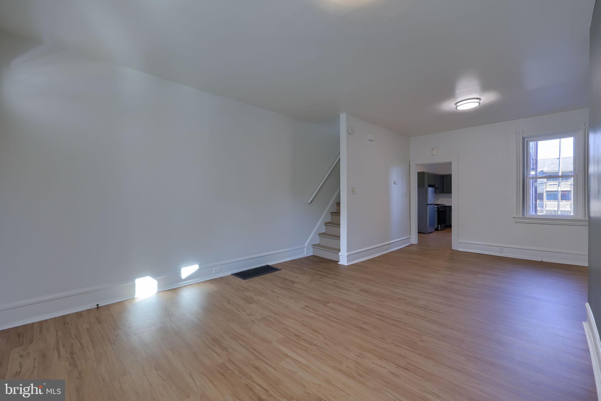 SOUTHEAST LANCASTER - Residential