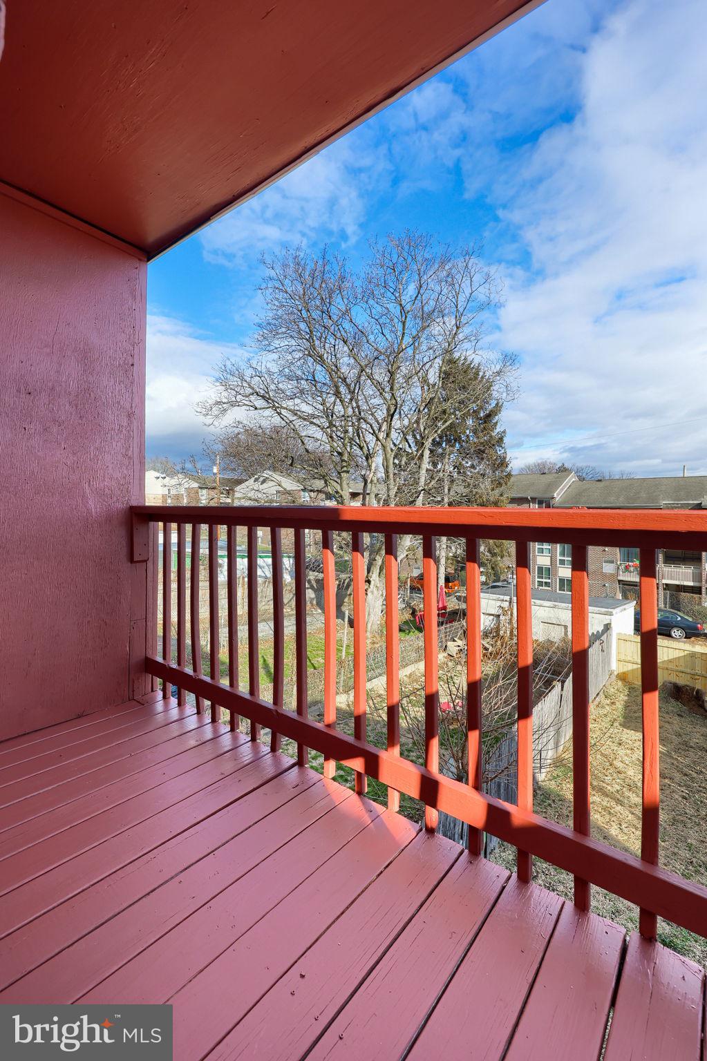 SOUTHEAST LANCASTER - Residential