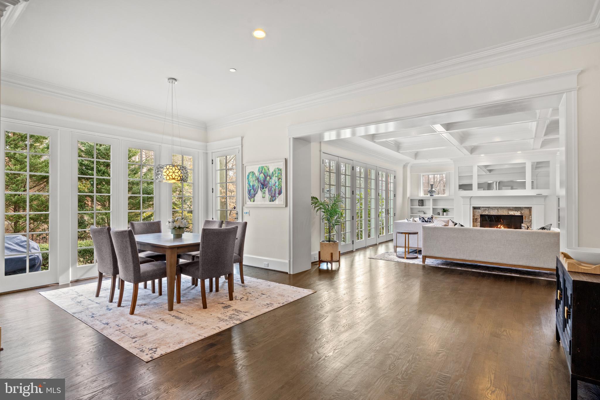 BURNING TREE - Residential