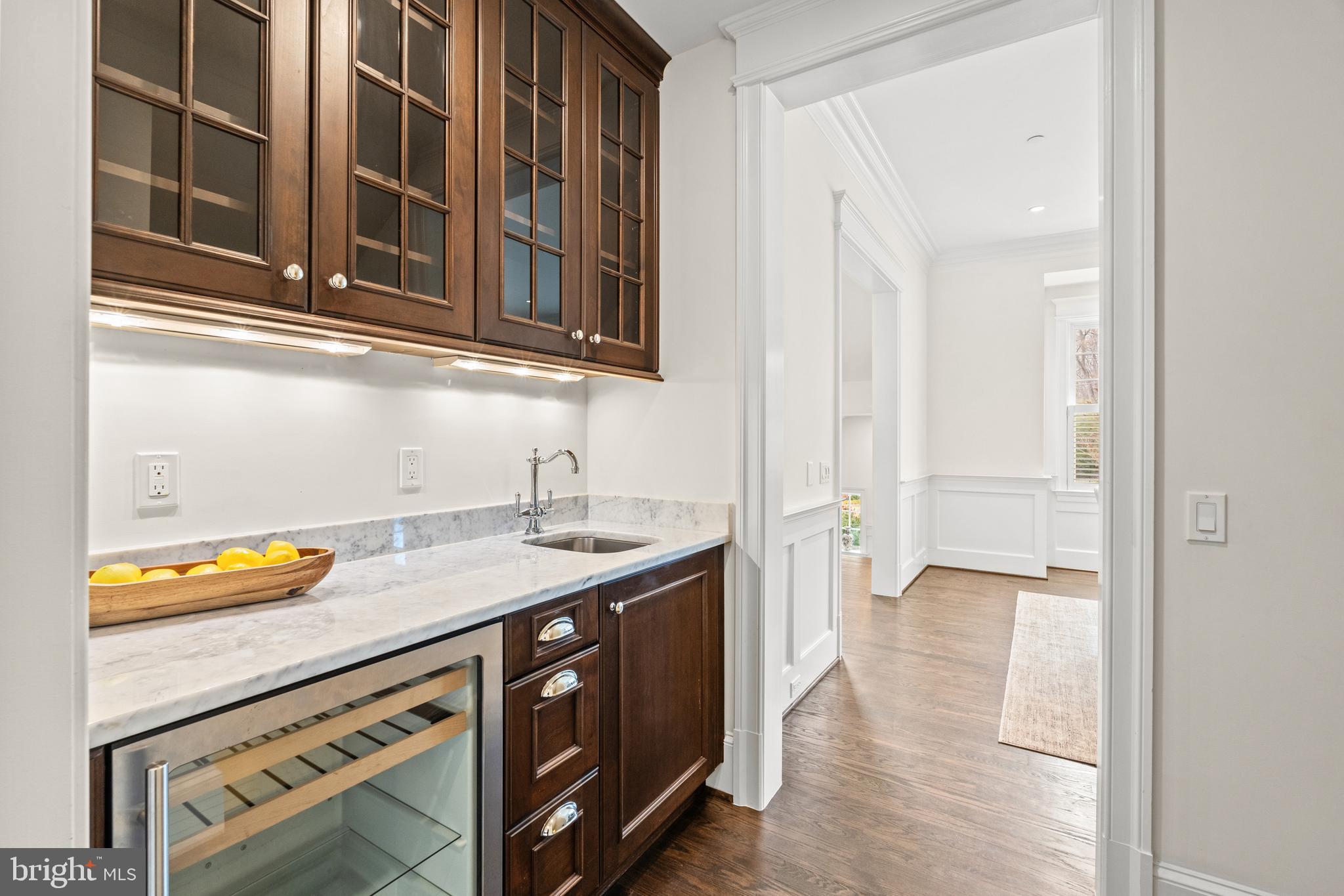 BURNING TREE - Residential