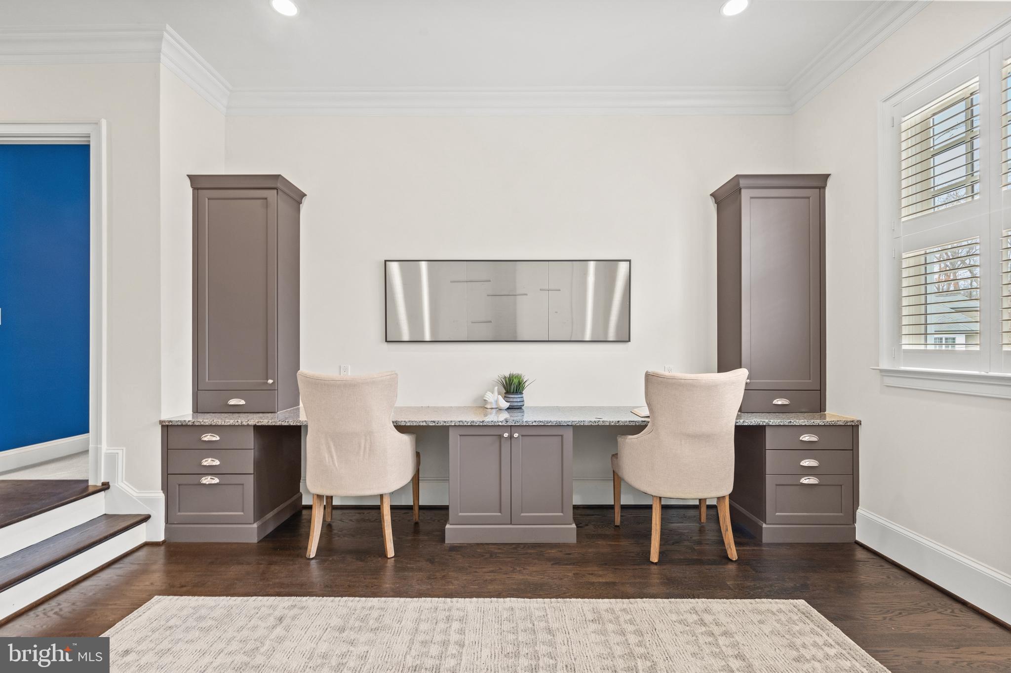 BURNING TREE - Residential