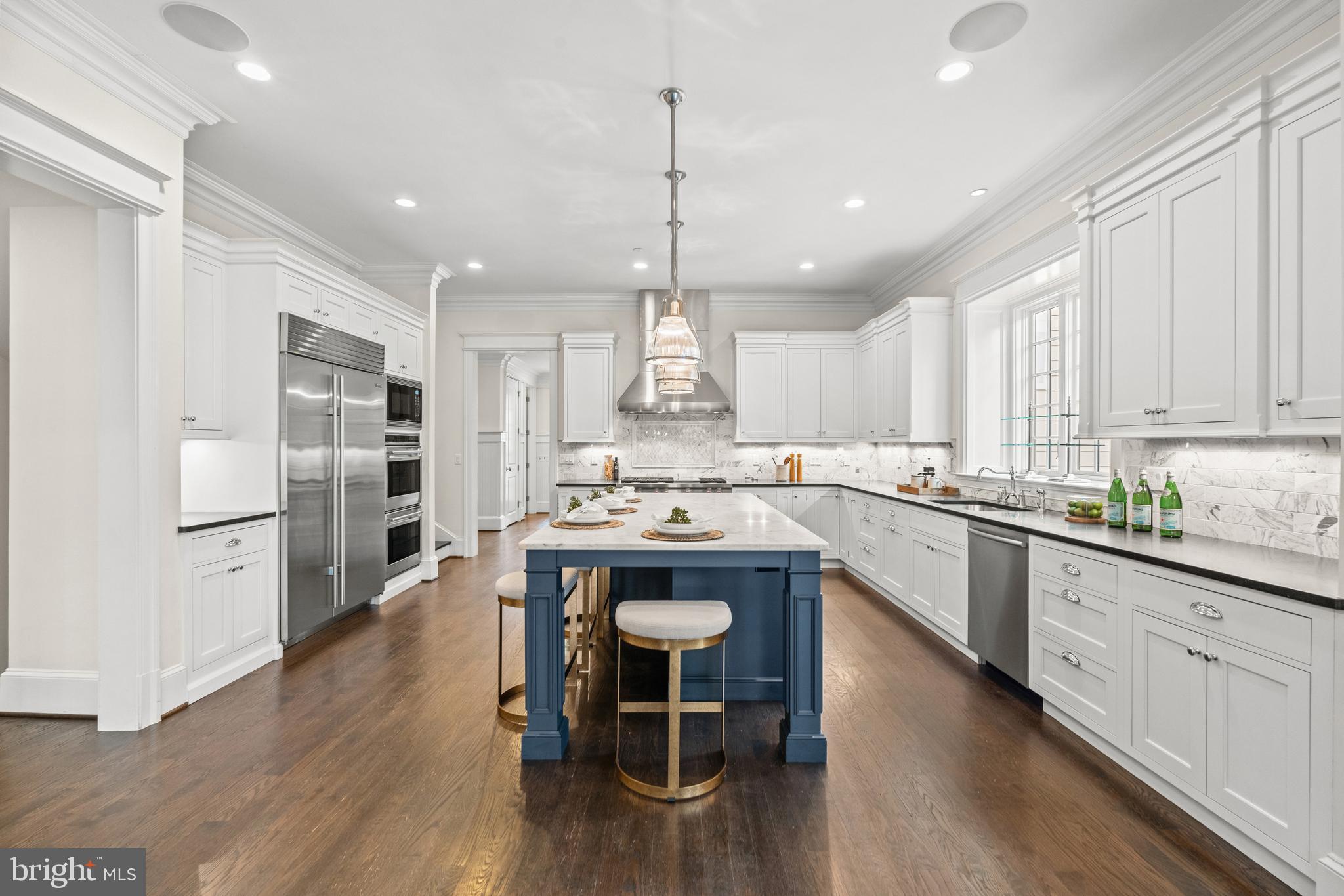 BURNING TREE - Residential