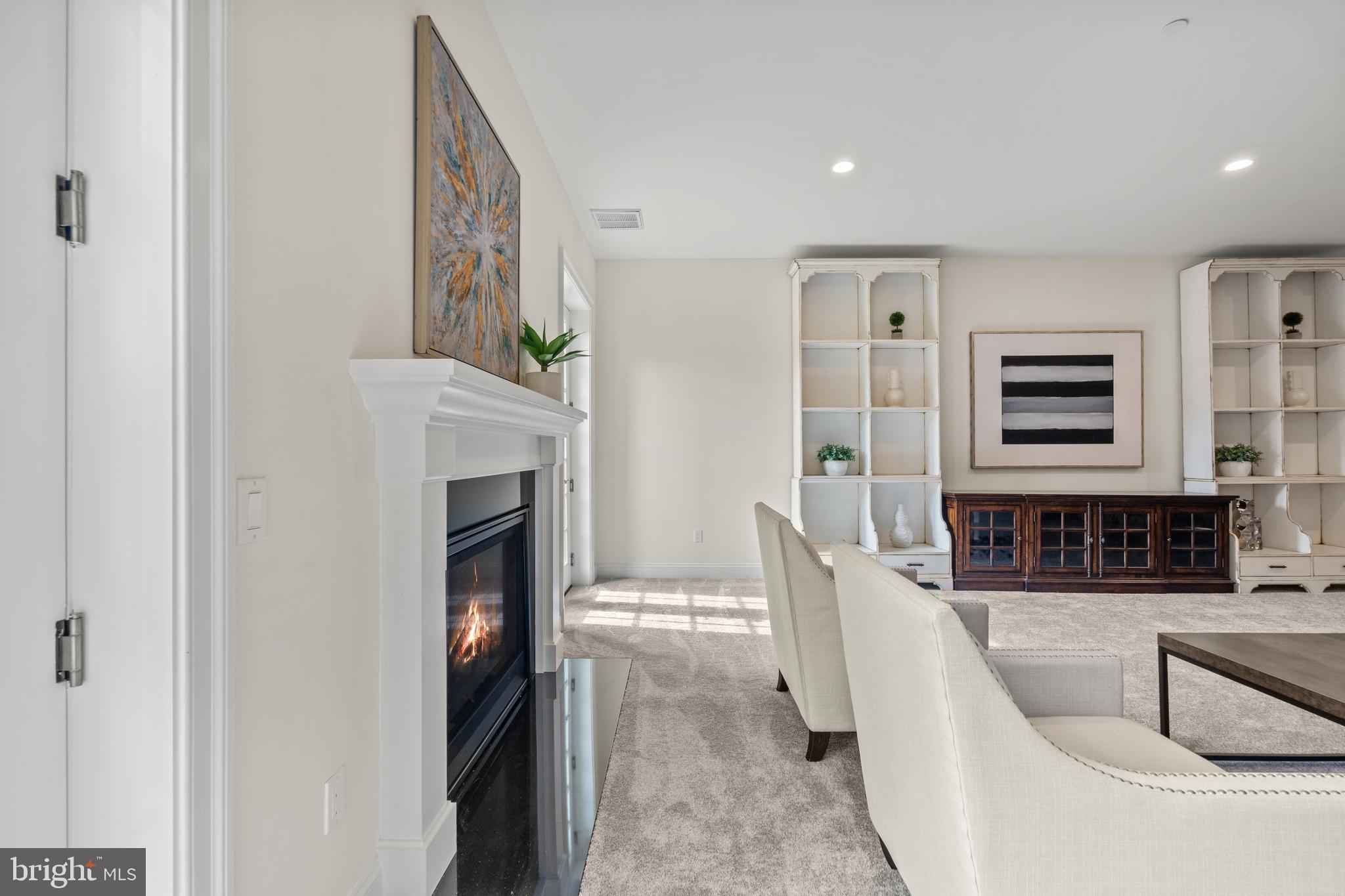 BURNING TREE - Residential