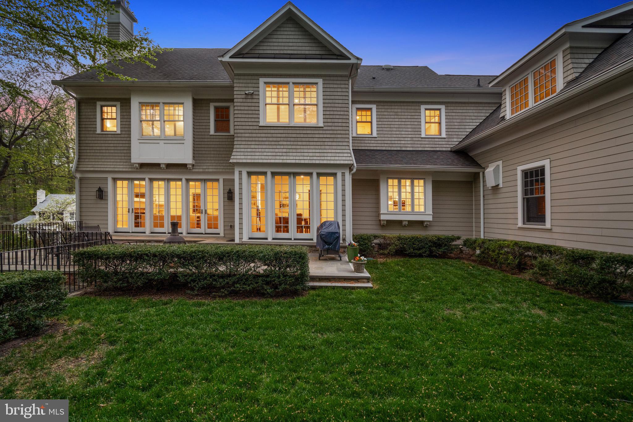 BURNING TREE - Residential