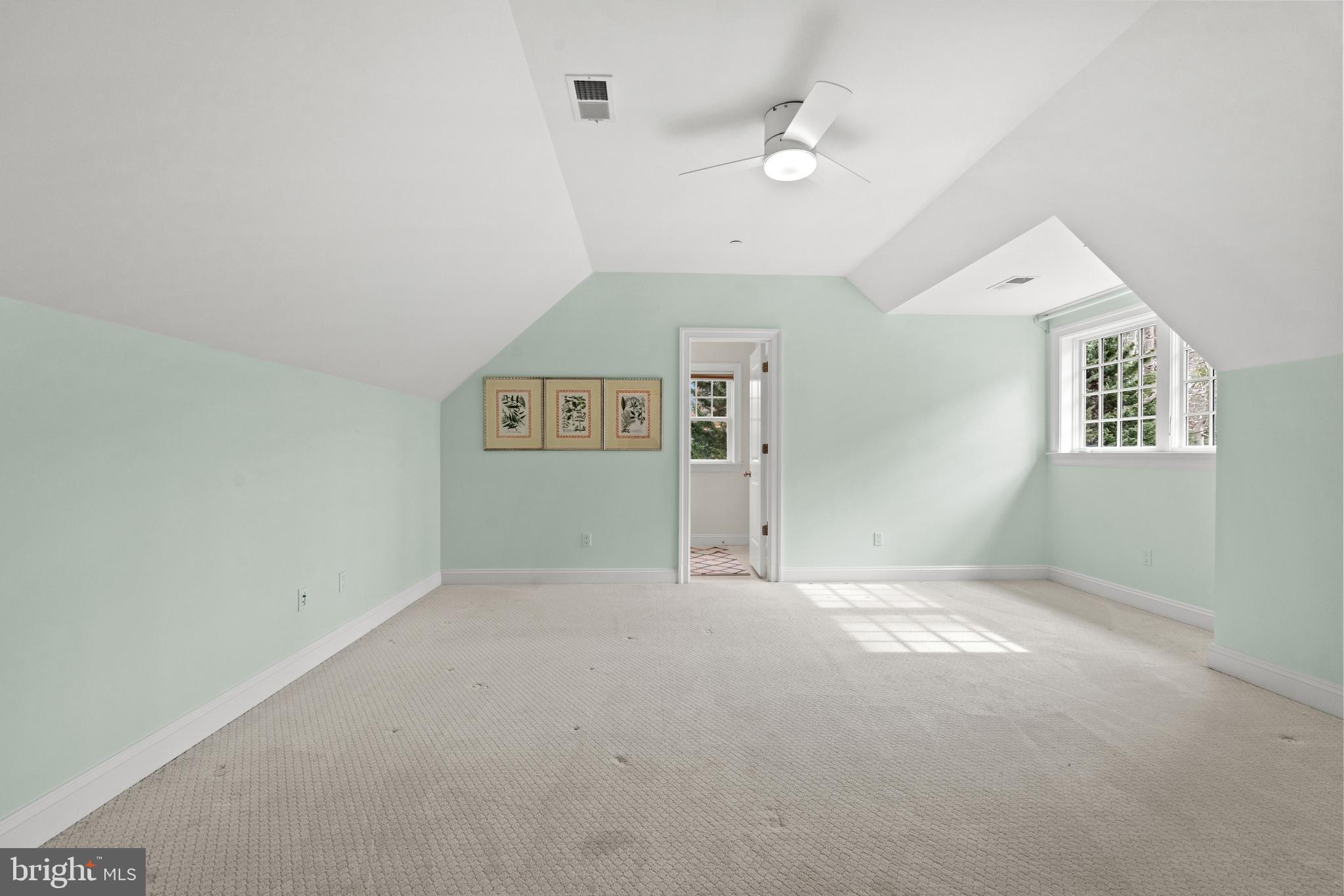 BURNING TREE - Residential