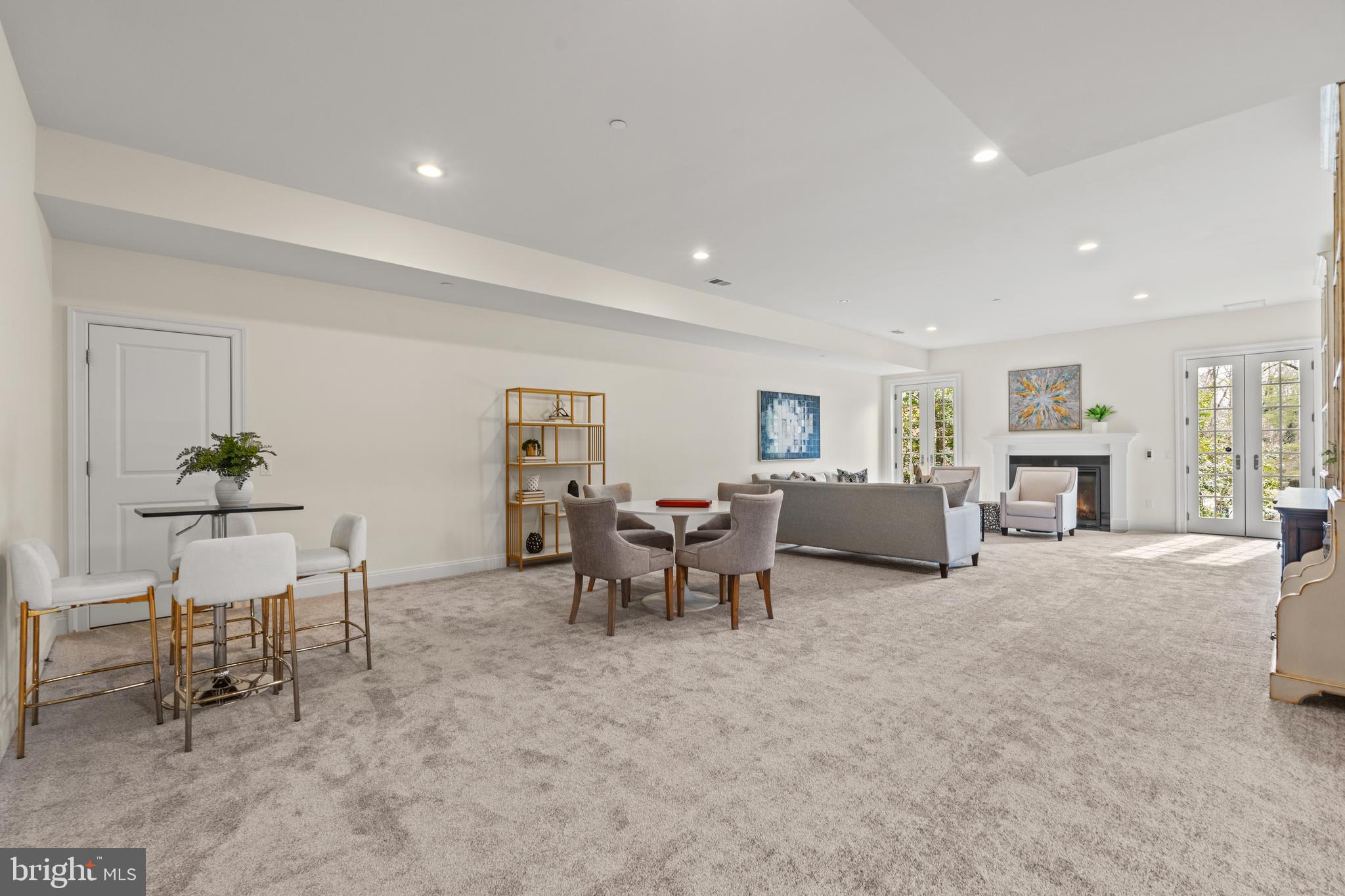 BURNING TREE - Residential