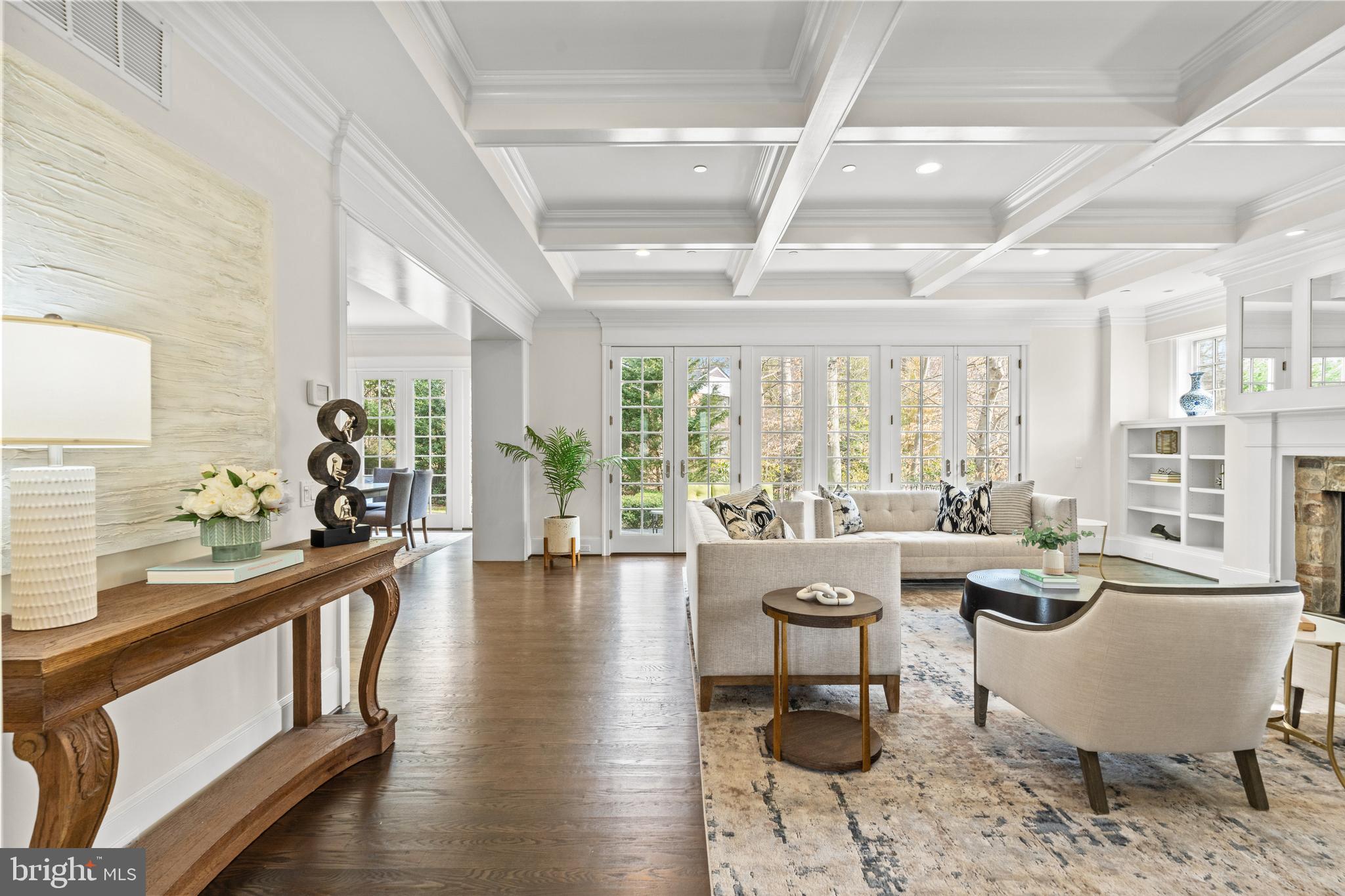 BURNING TREE - Residential