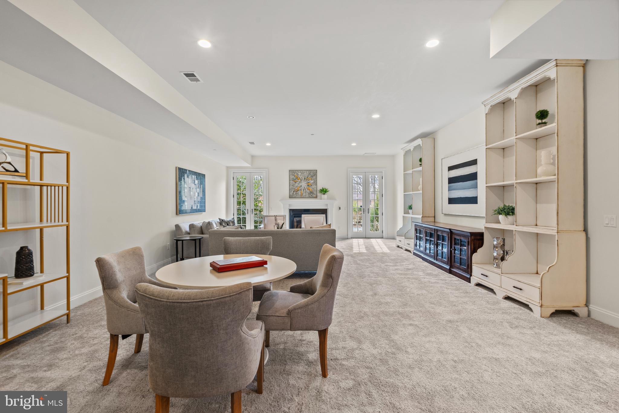 BURNING TREE - Residential