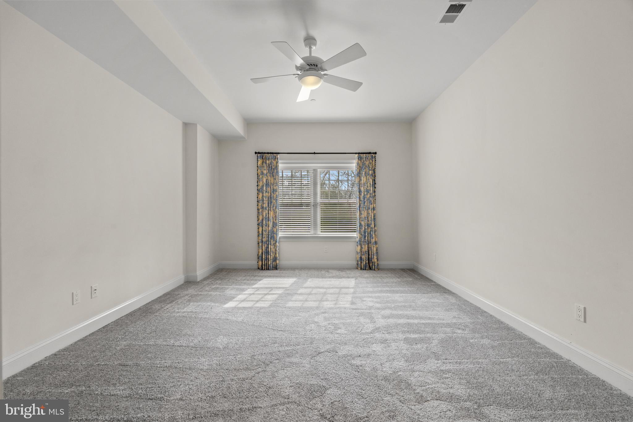 BURNING TREE - Residential