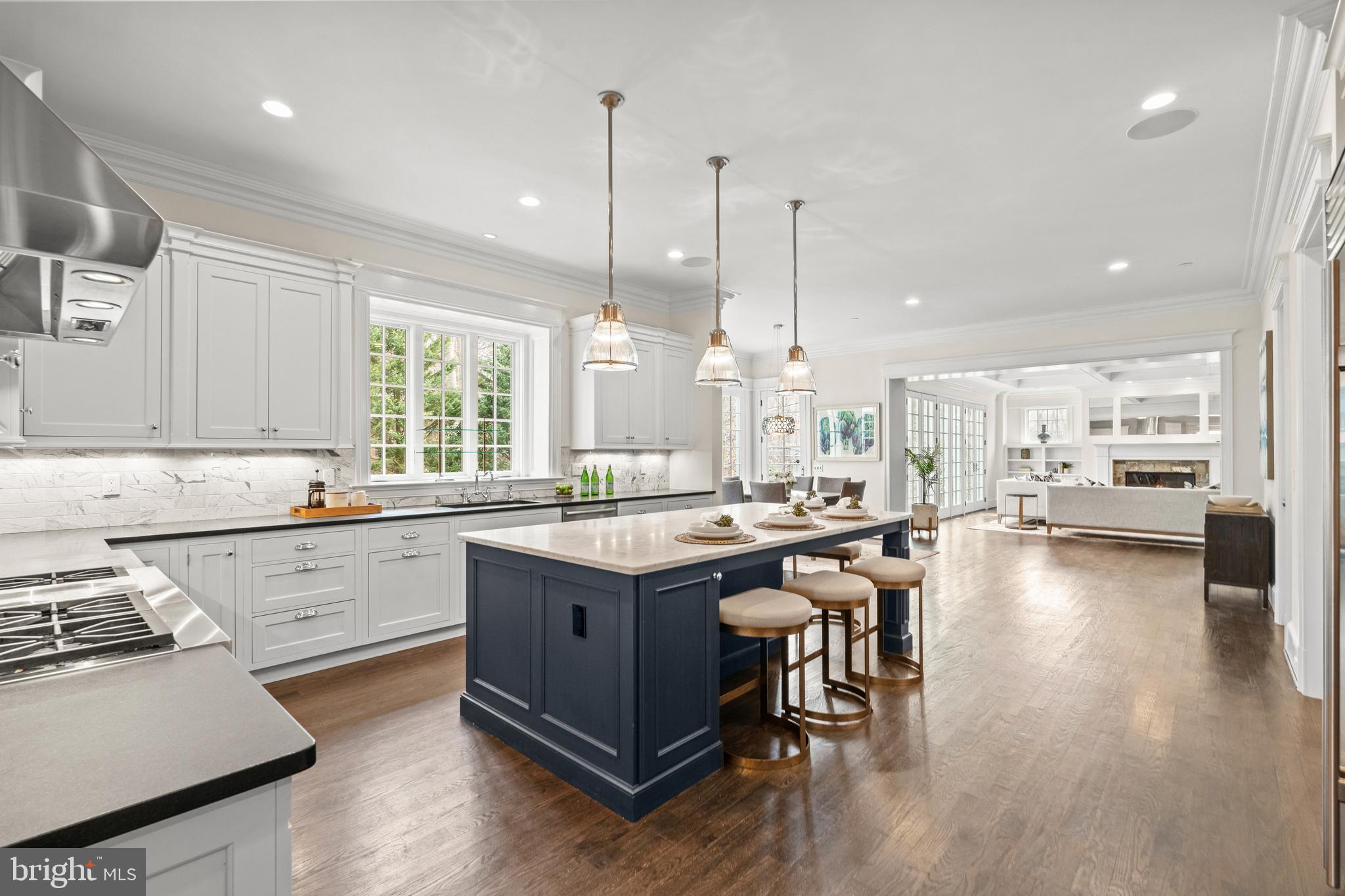 BURNING TREE - Residential