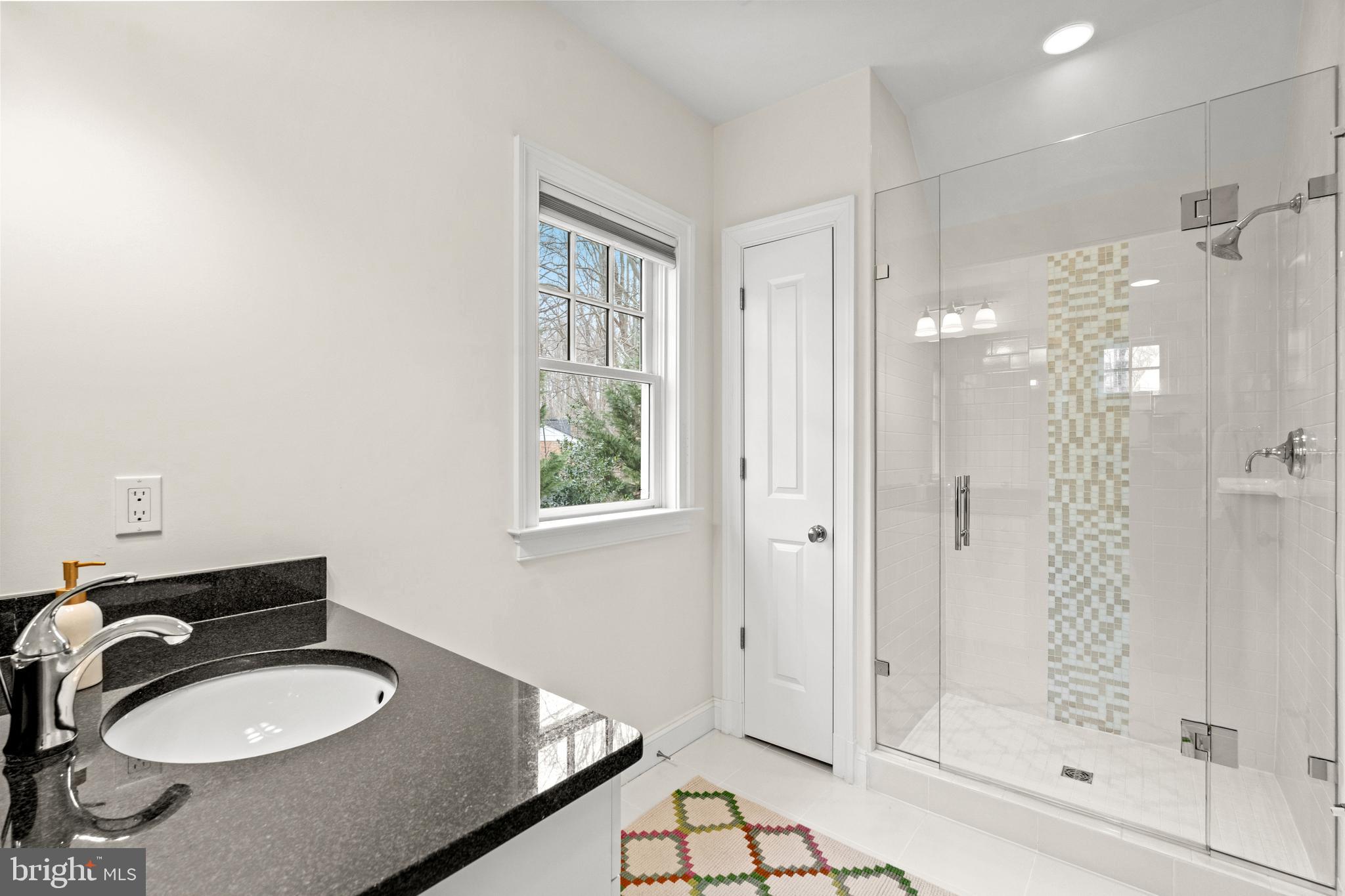 BURNING TREE - Residential