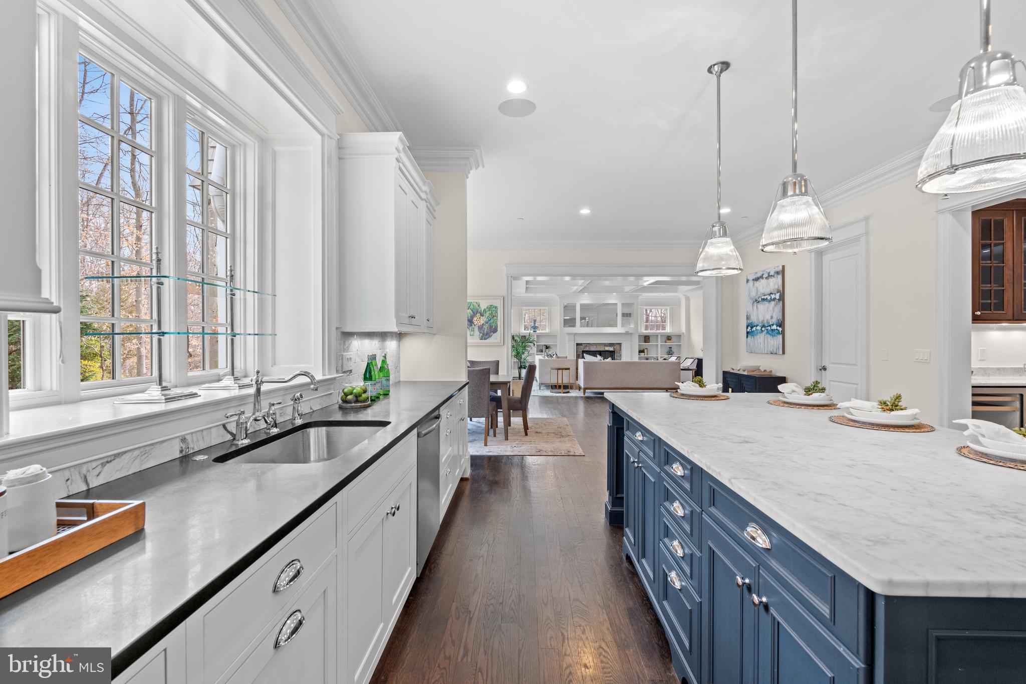 BURNING TREE - Residential