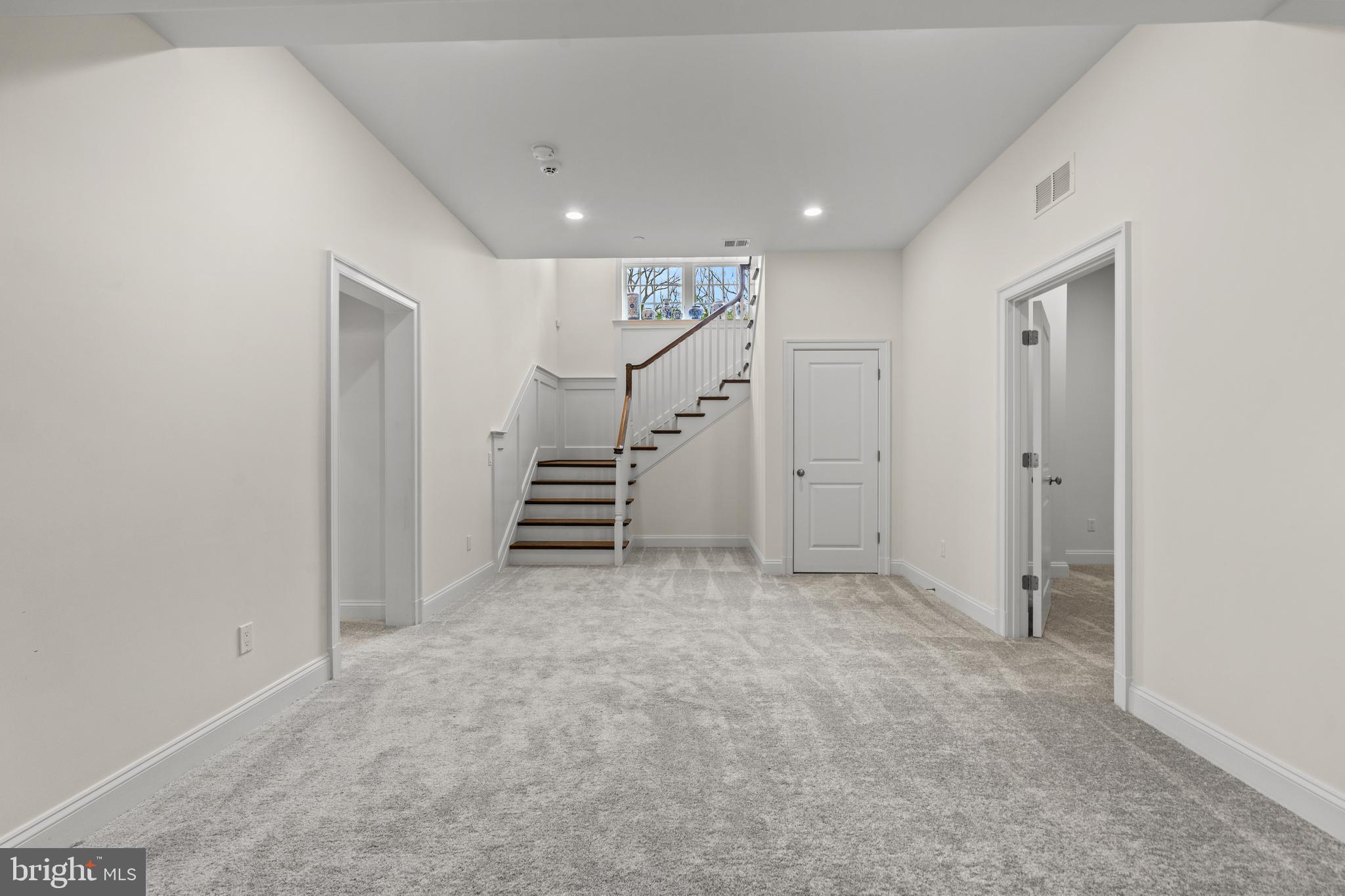 BURNING TREE - Residential