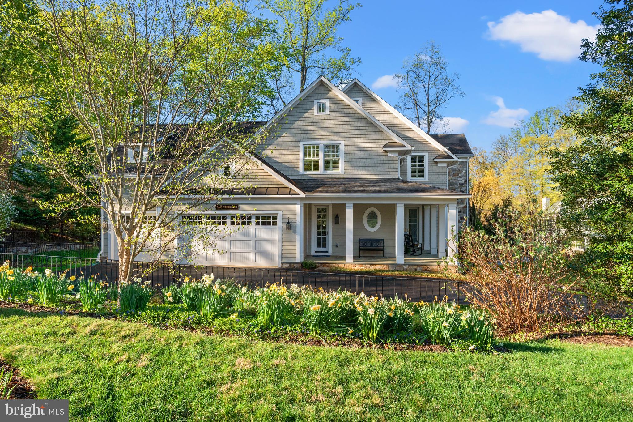 BURNING TREE - Residential