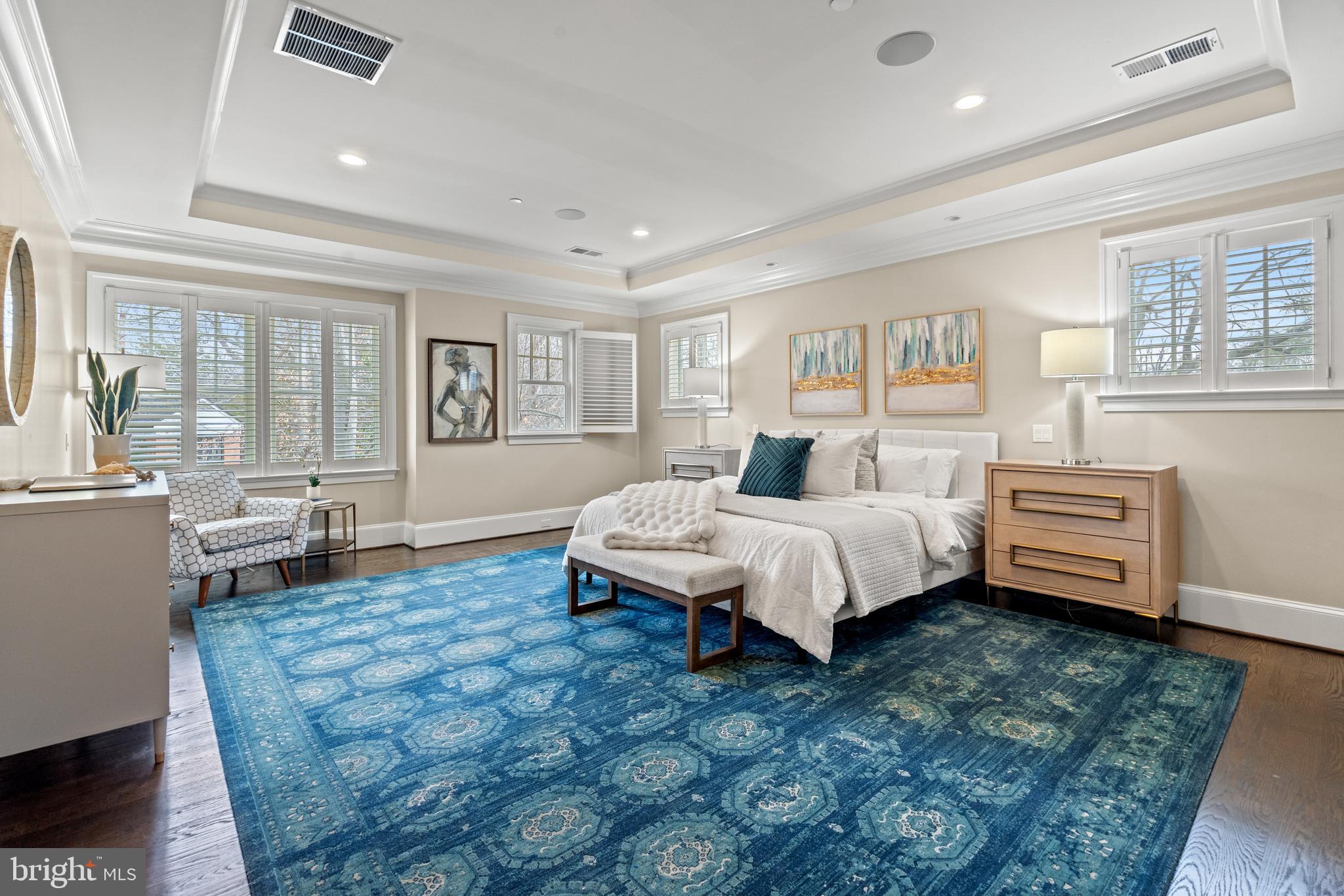 BURNING TREE - Residential