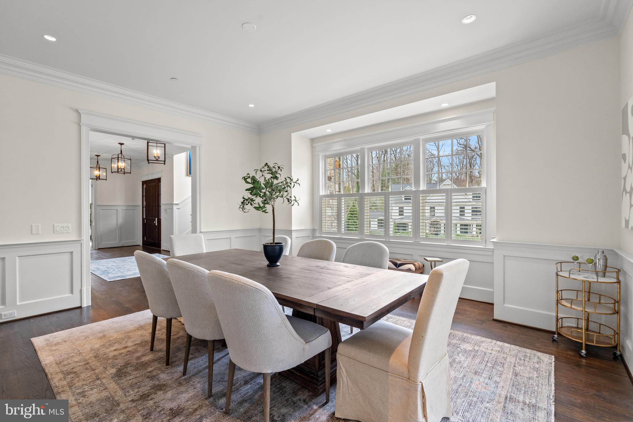 BURNING TREE - Residential