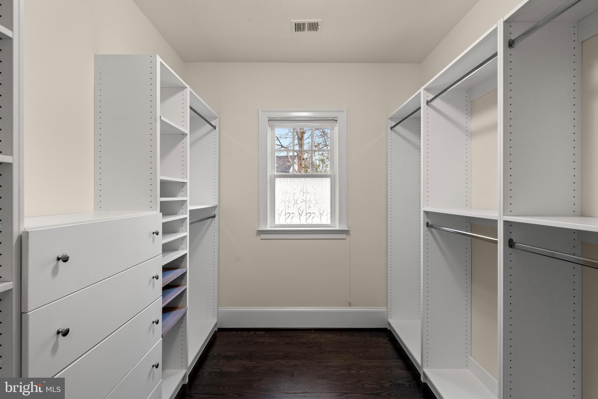 BURNING TREE - Residential