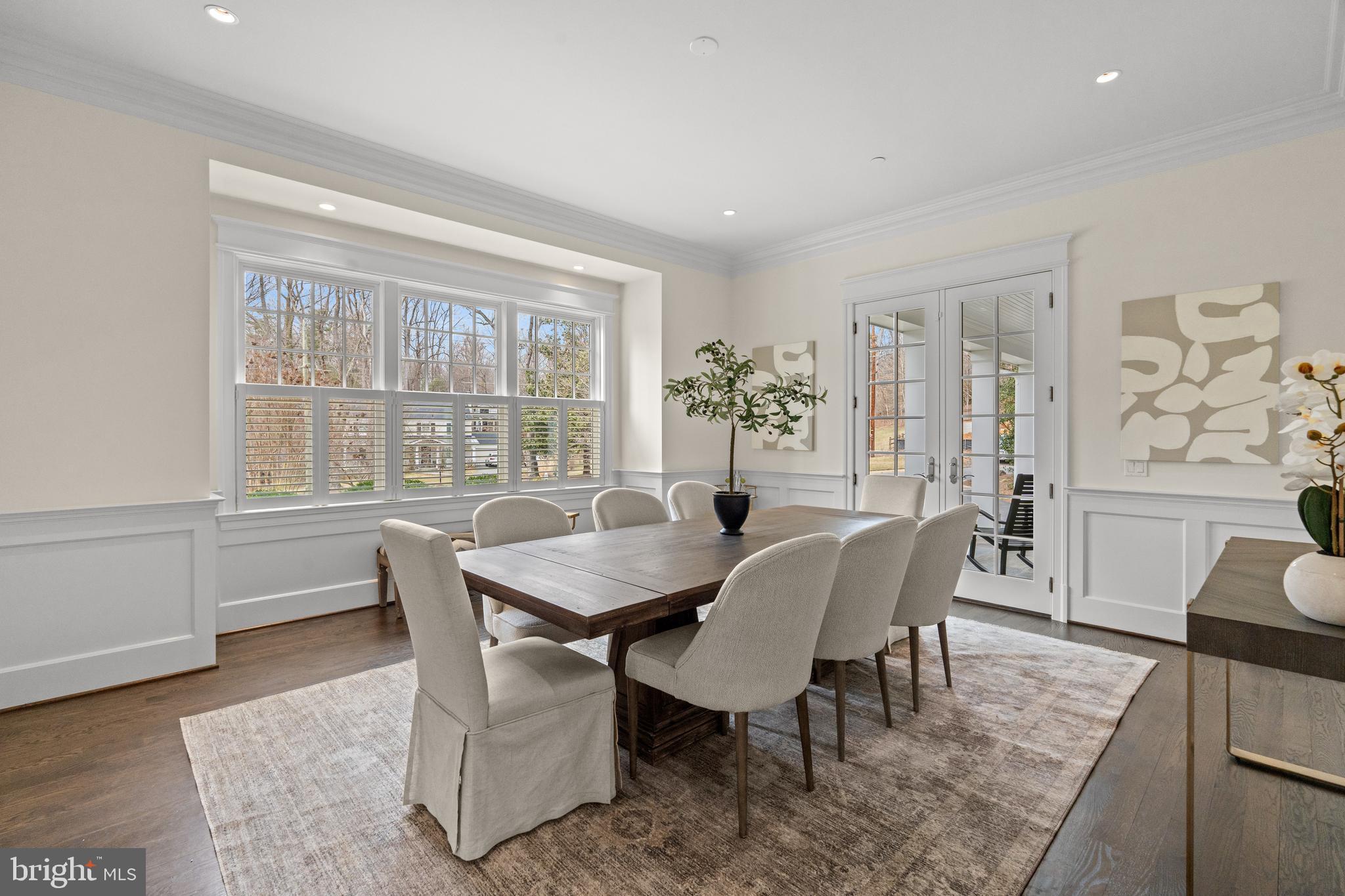 BURNING TREE - Residential