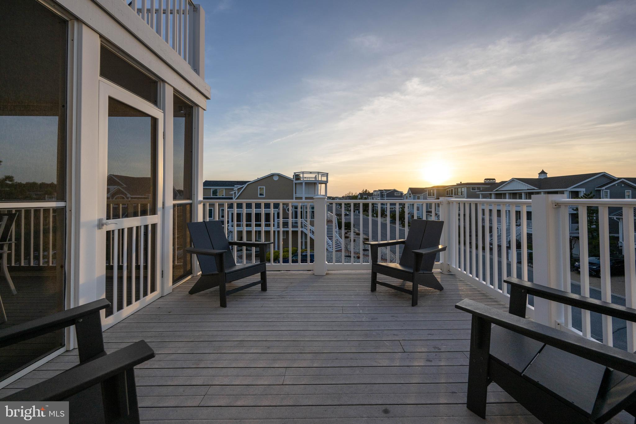 CAPE SHORES - Residential