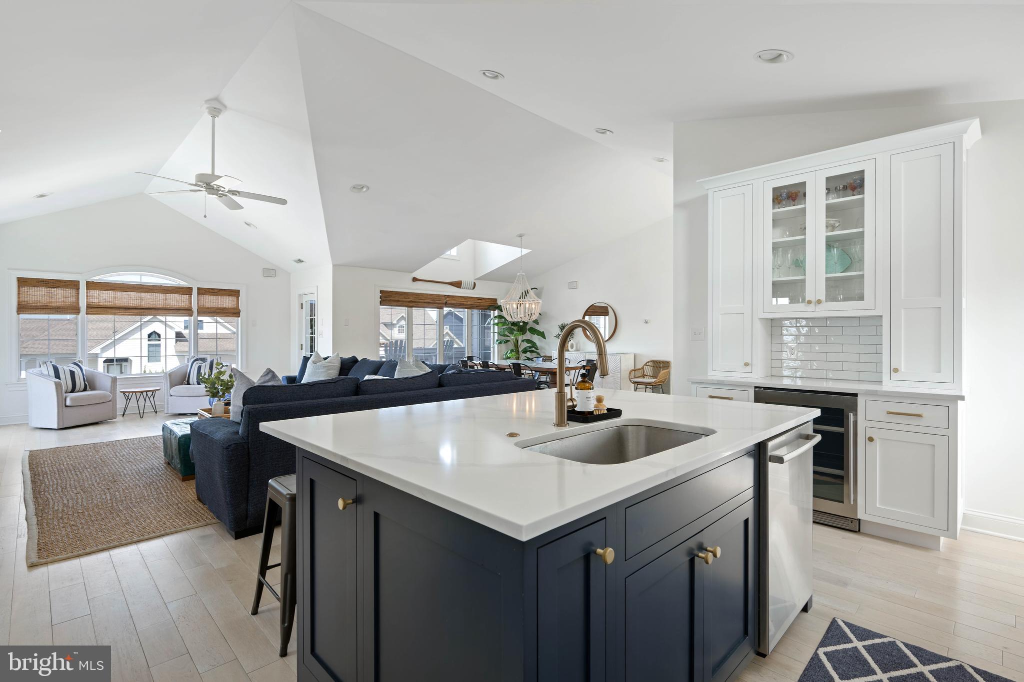 CAPE SHORES - Residential