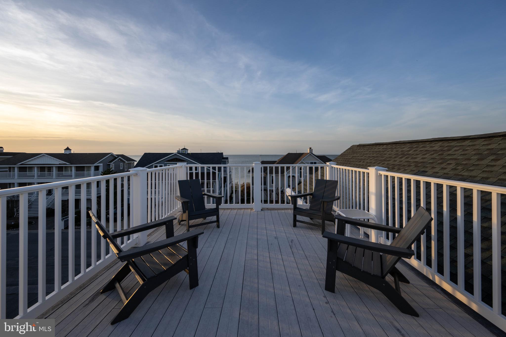 CAPE SHORES - Residential