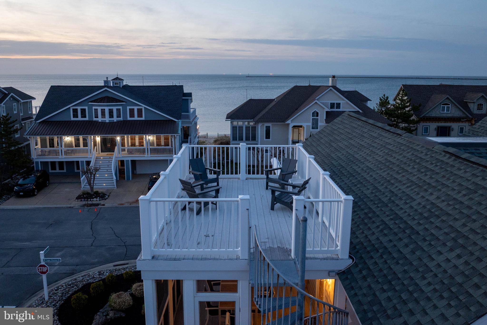 CAPE SHORES - Residential