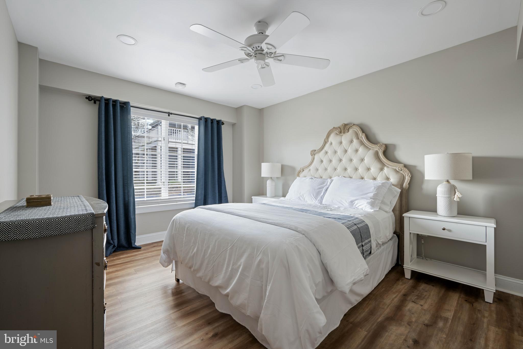 CAPE SHORES - Residential