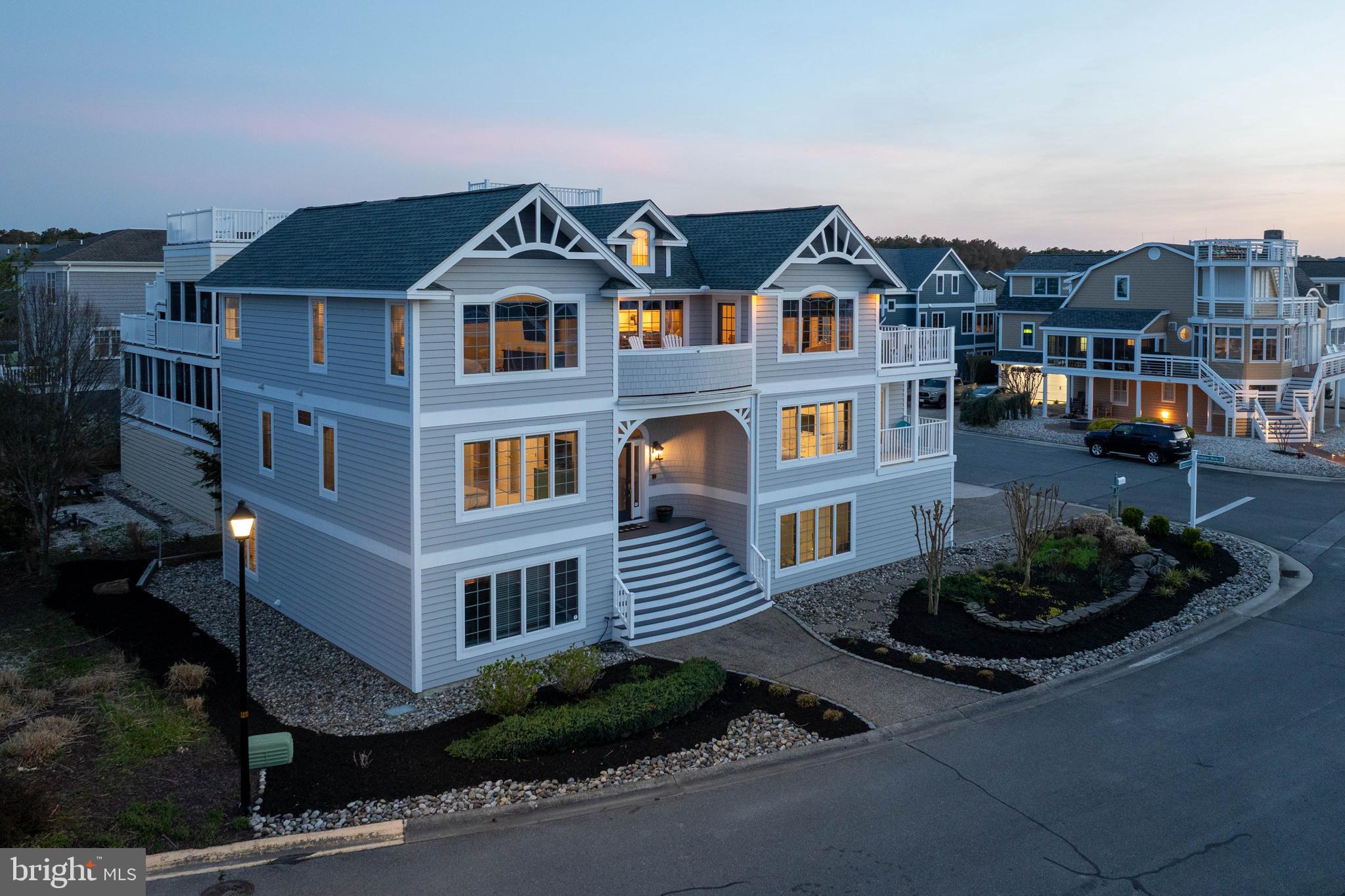 CAPE SHORES - Residential