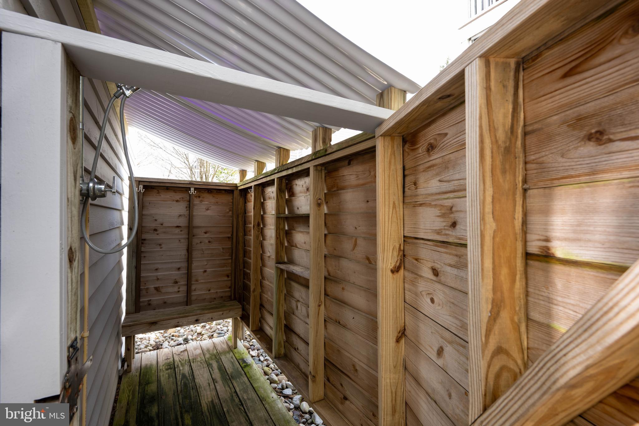 CAPE SHORES - Residential