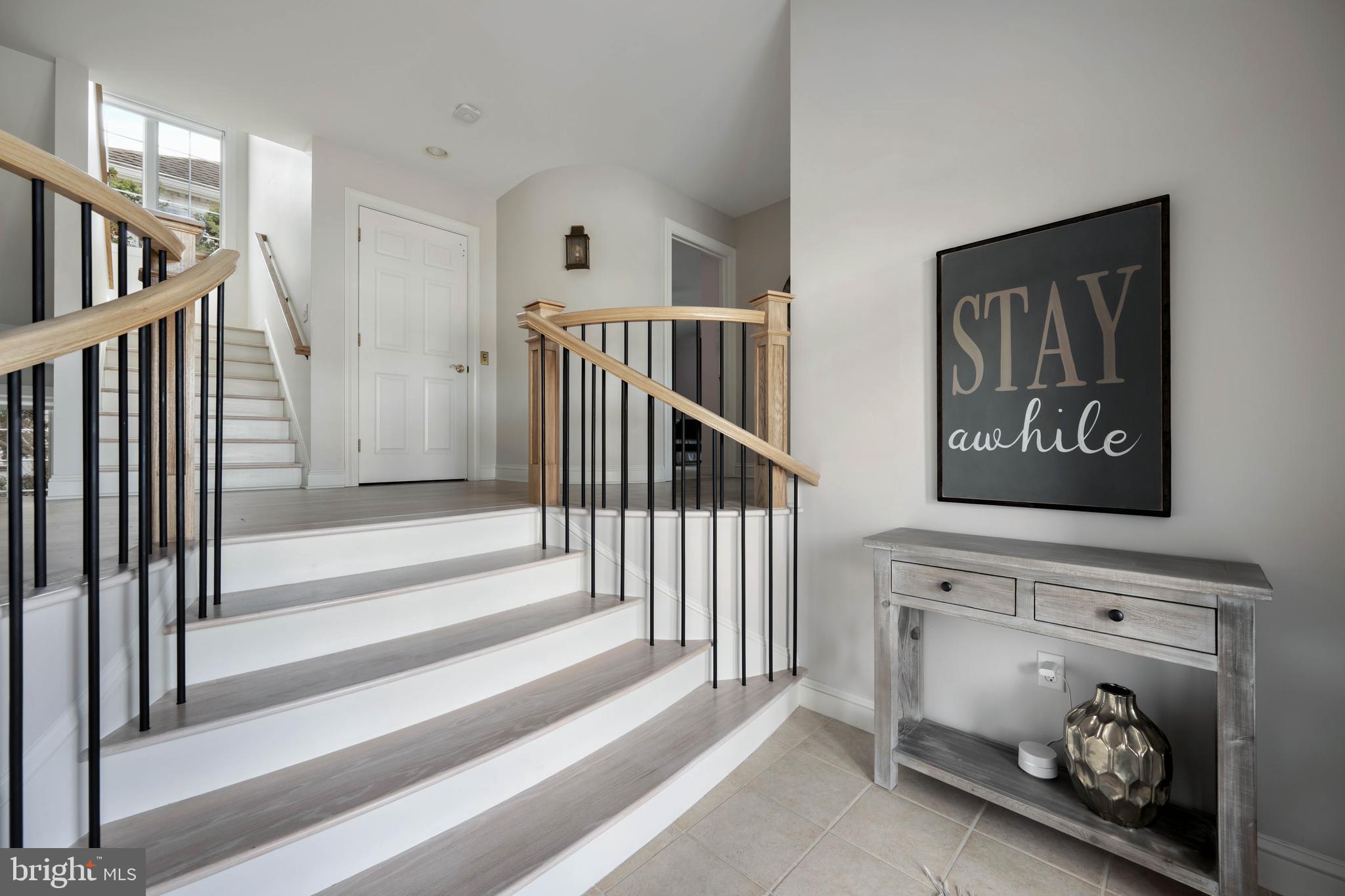 CAPE SHORES - Residential