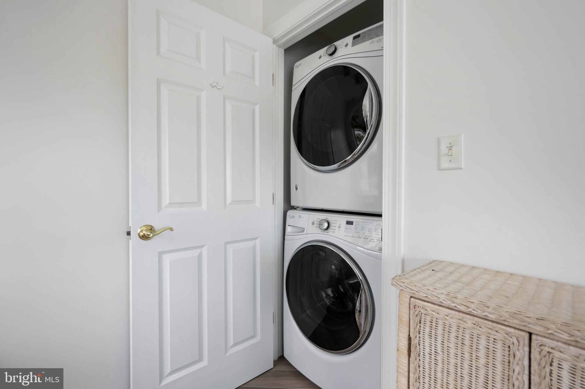 CAPE SHORES - Residential