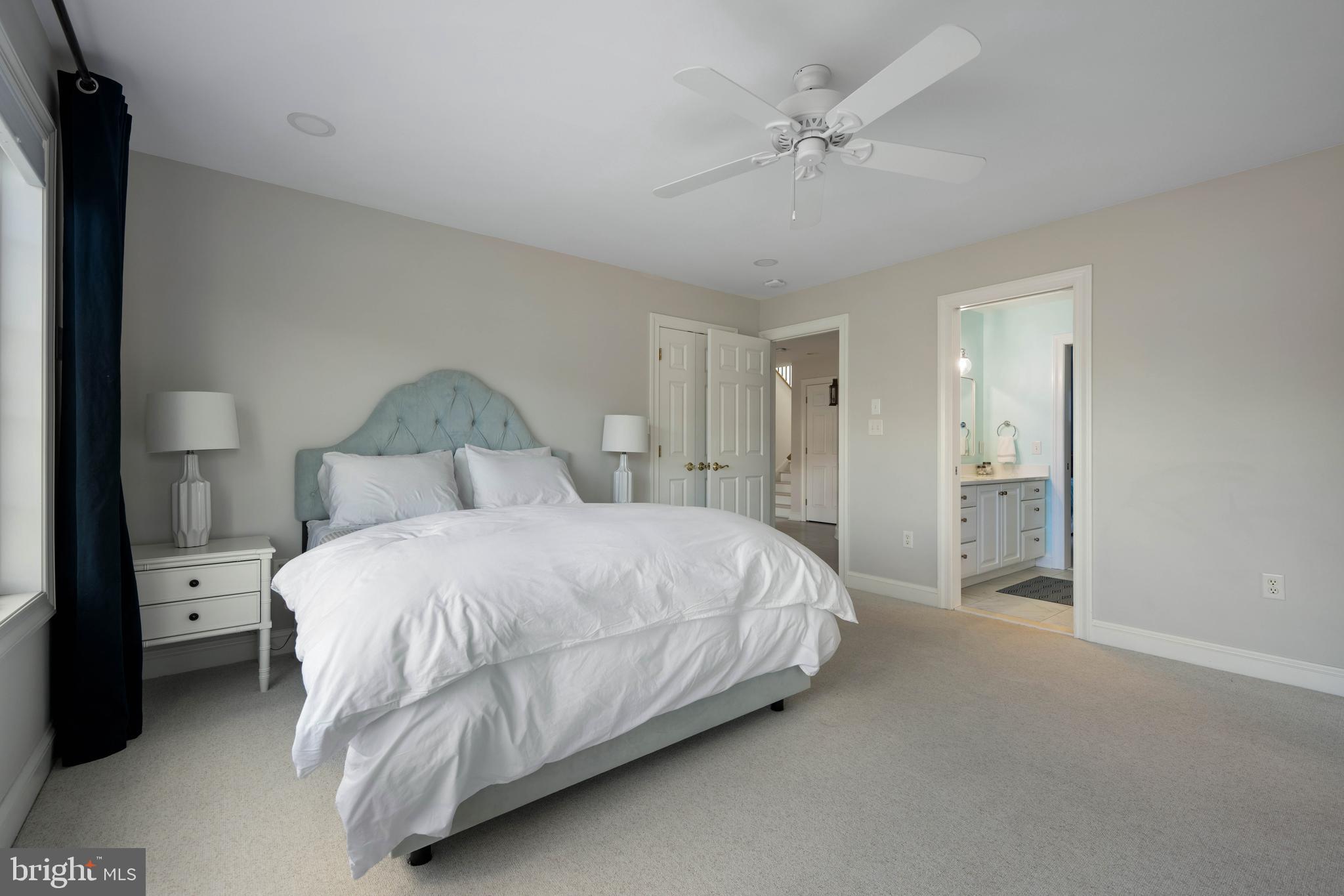 CAPE SHORES - Residential