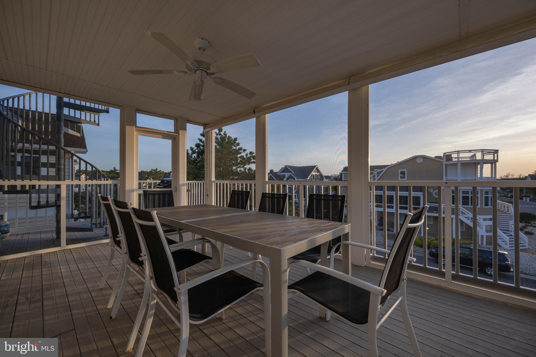 CAPE SHORES - Residential