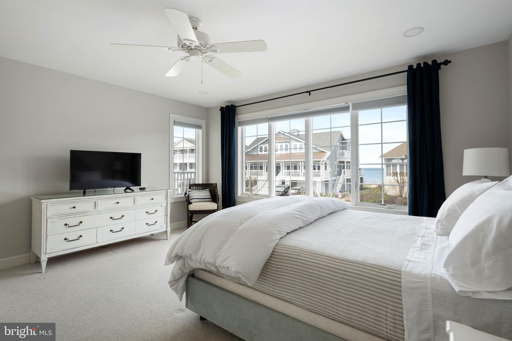 CAPE SHORES - Residential