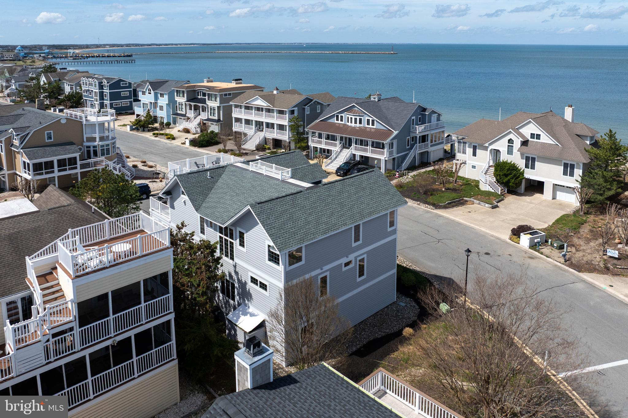 CAPE SHORES - Residential
