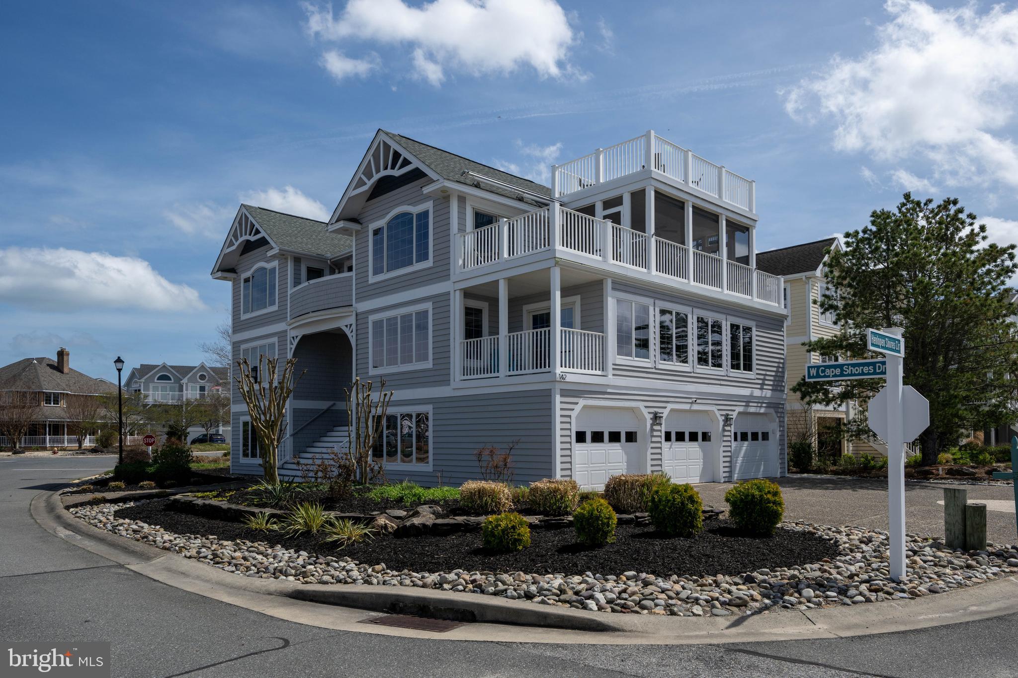 CAPE SHORES - Residential