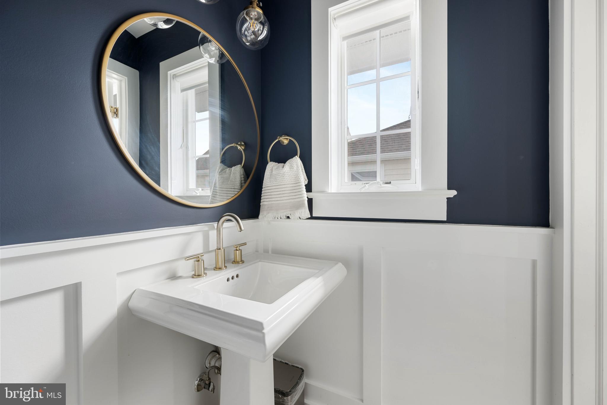 CAPE SHORES - Residential