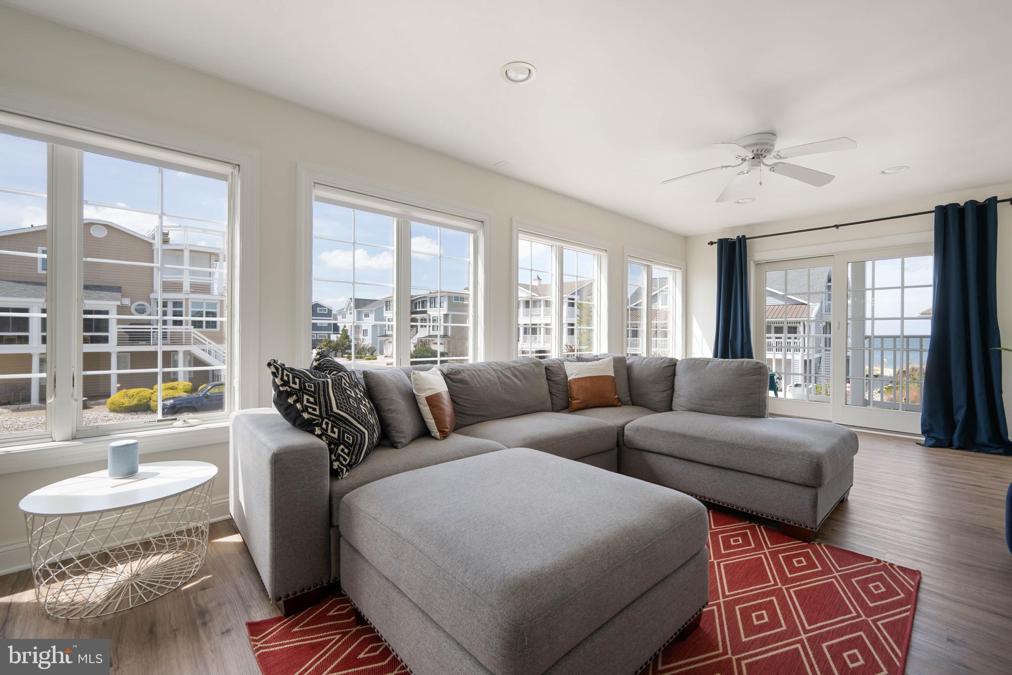 CAPE SHORES - Residential