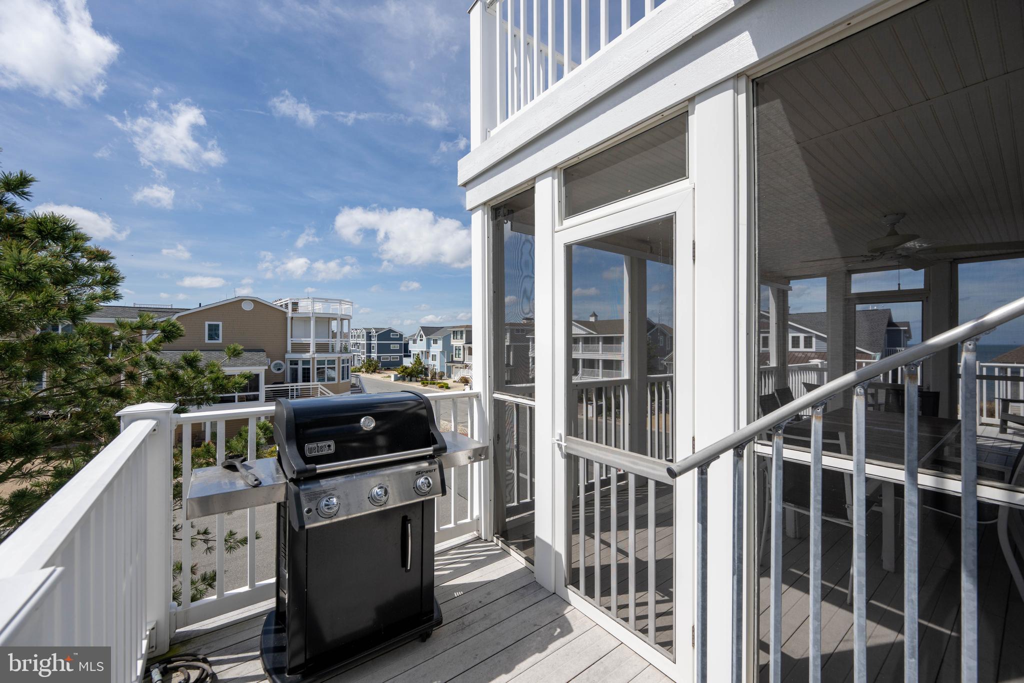 CAPE SHORES - Residential