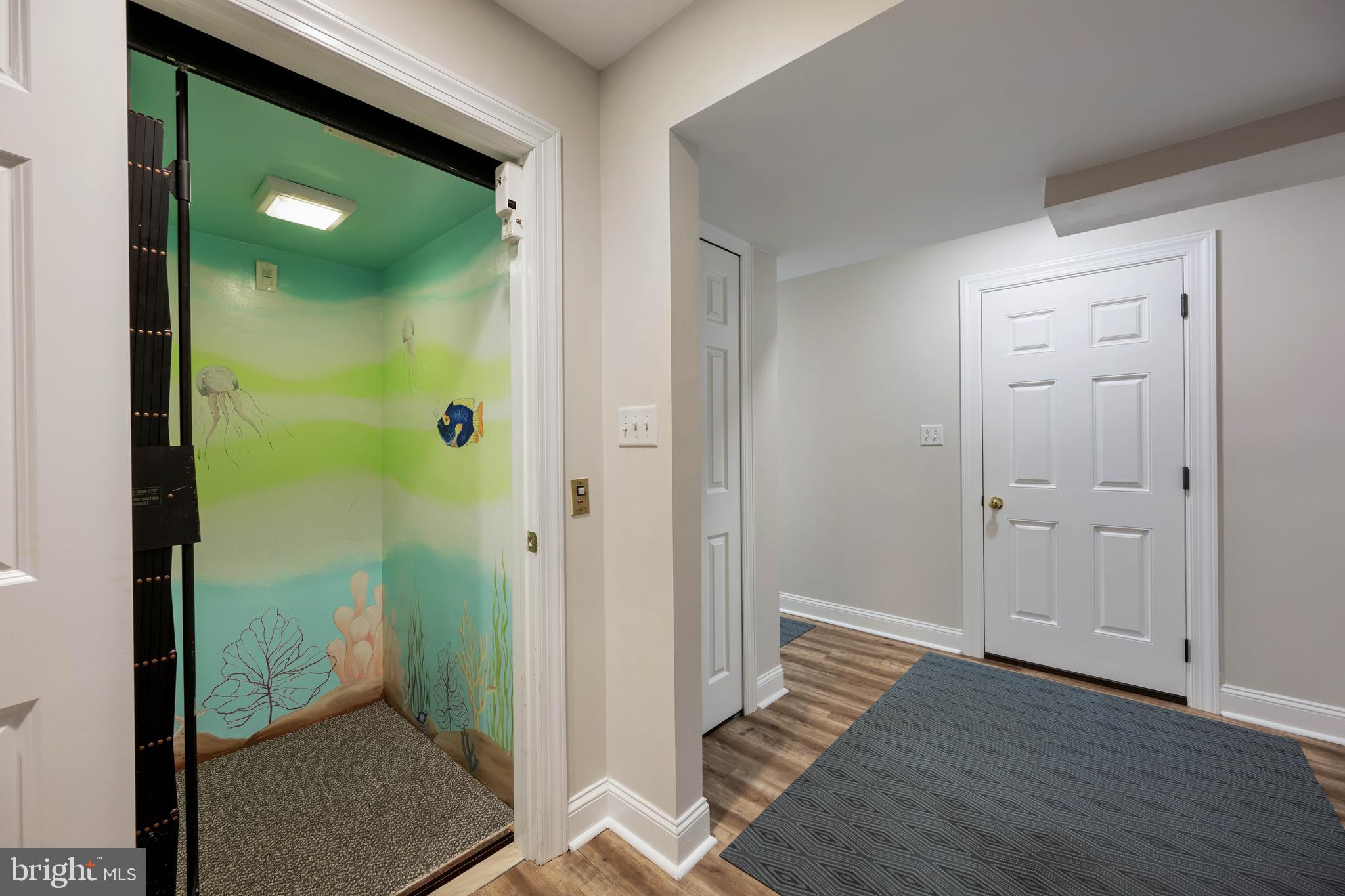 CAPE SHORES - Residential