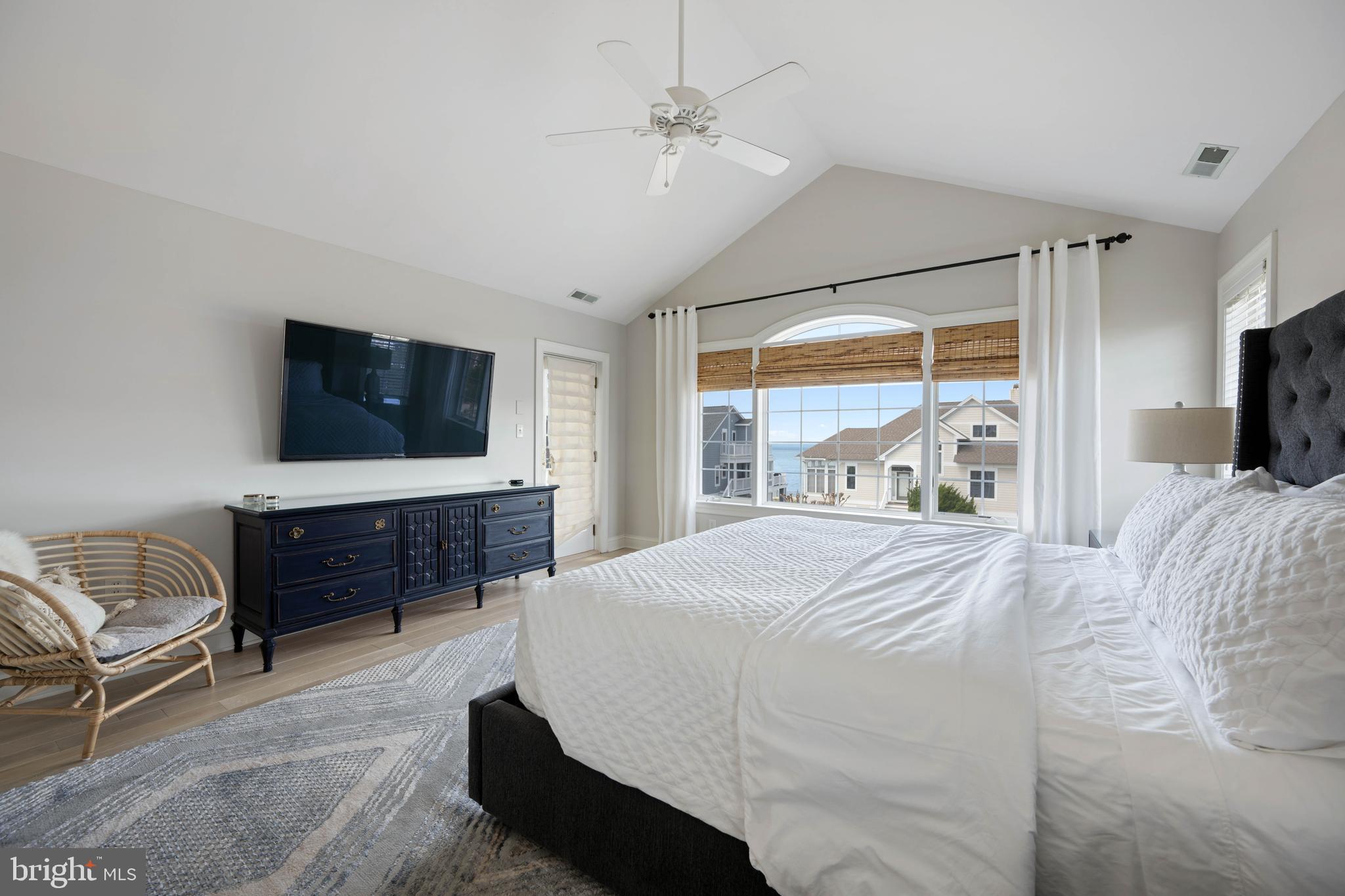 CAPE SHORES - Residential